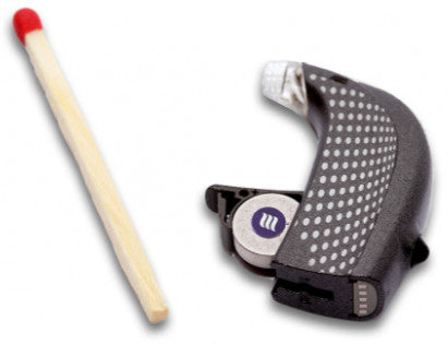 MemonizerHEARING AID, op het apparaat geplakt